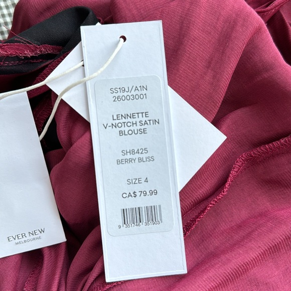 BNWT EVERNEW V-NOTCH SATIN BLOUSE - Picture 2 of 2